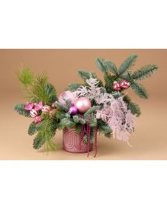 Aranjament de Craciun cu accente roz