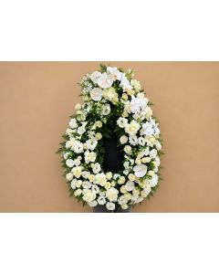Coroană funerară  lacrimă cu flori de sezon