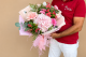 Buchet de flori delicat in nuante de roz
